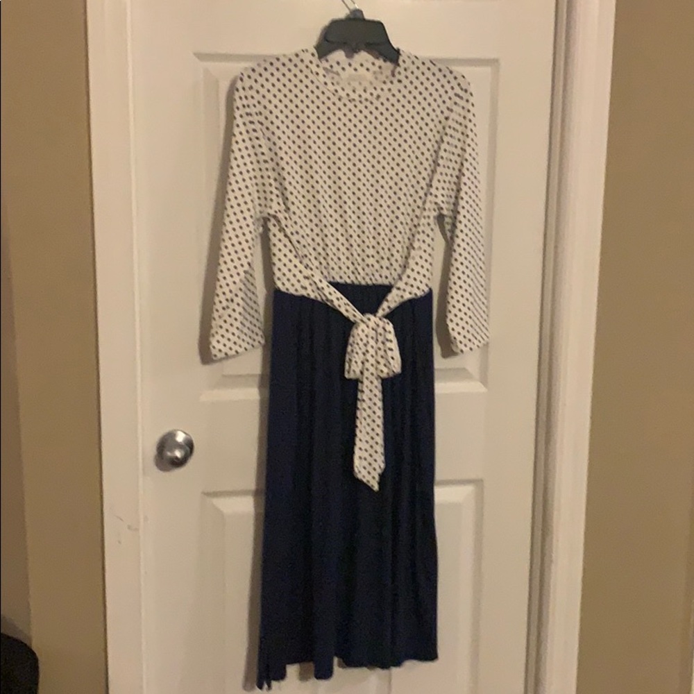 Polka dot tie waist midi dress